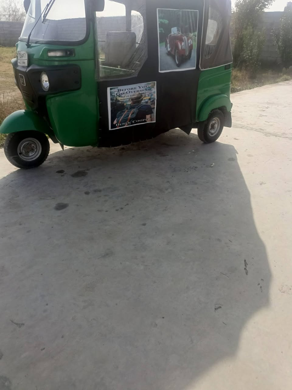 تكتك للبيع موديل 22شهر 11 رقم وسنويه بغداد السعر 8500وبيها مجال  مكان بغداد بوب  الشام ***********
