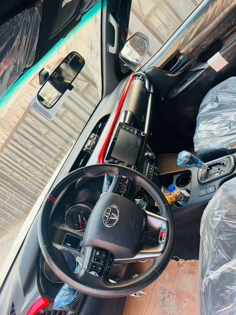 السلام عليكم بيكم جي ار 24 فول مواصفات واحد ع واحد دبل سنتر لوك ماشيه 33 كفاله عامه من الصبغ فقط بيها بارد بسيط سيارة كامله مابيها اي نقص صدر جديد تخم تاير بأسمي ثاني يوم تحويل ب 385 $
***********
