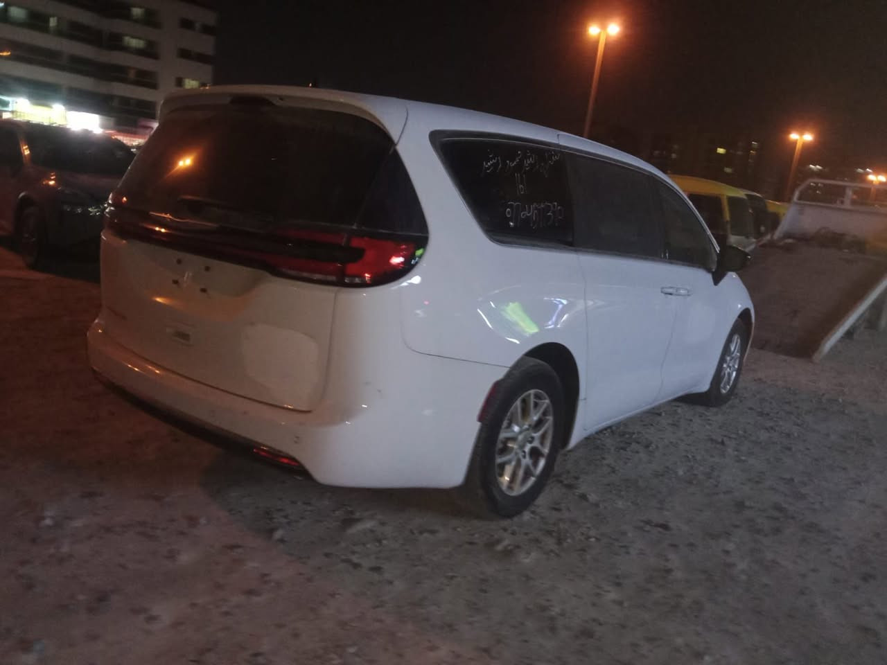 �� للبيع – كرايسلر باسيفيكا2024 🚗
رقم اربيل أجره 

🔹 اللون: أبيض

🔹الممشى: 17 ألف 

🔹 المحرك: 3600 سي سي

🔹 حادث جاملغ وباب 

🔹 الموقع: بغداد / الأعظمية

✨ المواصفات:

رقم اجره أربيل السياره دخول حالين ب أربيل 

✅ قيادة ذاتية

✅ كاميرات 360 درجة

✅ حساسات 360 درجة

✅ رادار أمامي وخلفي

✅ نقطة عمياء

✅ ابواب ومرايات نيكل 

✅ خزن كشنات ميموري 

✅ بردات بلابواب

✅ كروز كنترول

✅ مانع انزلاق

✅ تشغيل عن بعد

✅ بصمة تشغيل (مفتاحين)

✅ 4 بصمات للأبواب

✅ هندبريك بصمة

✅ مرايا طي كهربائية

✅ أبواب كهربائية شفط

✅ صندوق كهربائي شفط

✅ فتح الأبواب والصندوق بحركة القدم

✅ شاشة كبيره كاربلاي

✅ نظام Auto Stop

✅ نظام صوت هارمن كاردون

✅ 3 قطع تبريد

✅ شاحنة لاسلكية 

✅مري قلاب عنده الرجوع

💺 المقاعد:

✅ المقاعد الأمامية كهربائية

✅ تدفئة وتبريد للمقاعد الأمامية

✅ تدفئة للمقاعد الخلفية

✅ المقاعد الخلفية كهربائية

🔥 المقود (الستيرن) تدفئة

📋 ملاحظات:

✔ السيارة مكفولة من الشاصي بيها بس البوري جوه الجاملغ مبدل

✔ حادثها ربع بنيد صبغ

💵 السعر المطلوب: 230 ورقة

📞 للتواصل والاستفسار:***********
