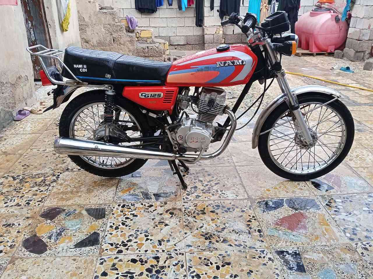 السلام عليكم دراجه امتياز البيع بدون وراق مكاني ميسان سعر 650وبيه مجال ***********
