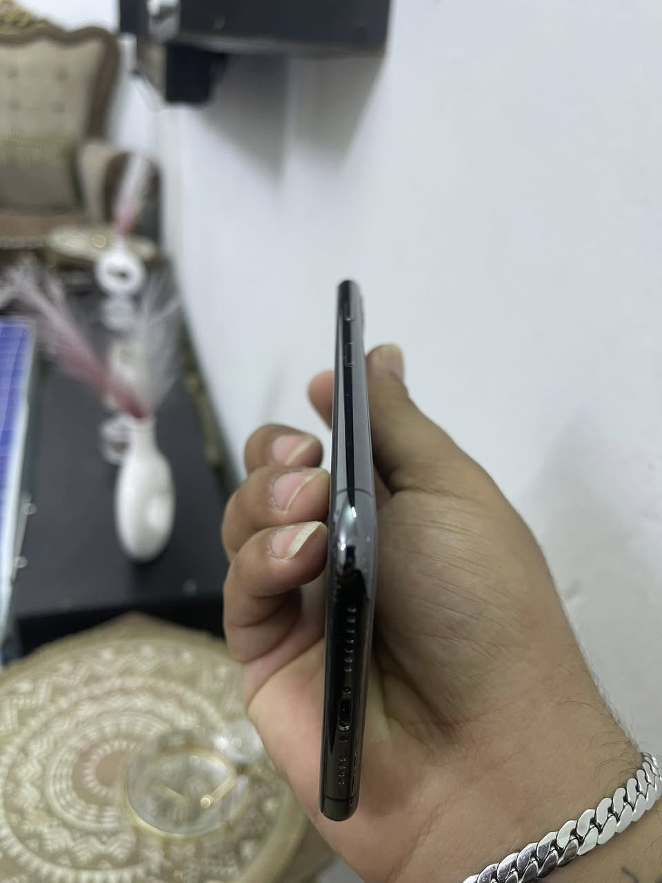 سلام عليكم
ايفون11برو ماكس 
ذاكره 256 ////بطاريه77
جهاز بلادي مكفول ما مفتوح  فقط هاذه فطر بل ضهر 
سعره ٣٠٠وبي مجال حك جيه
***********
