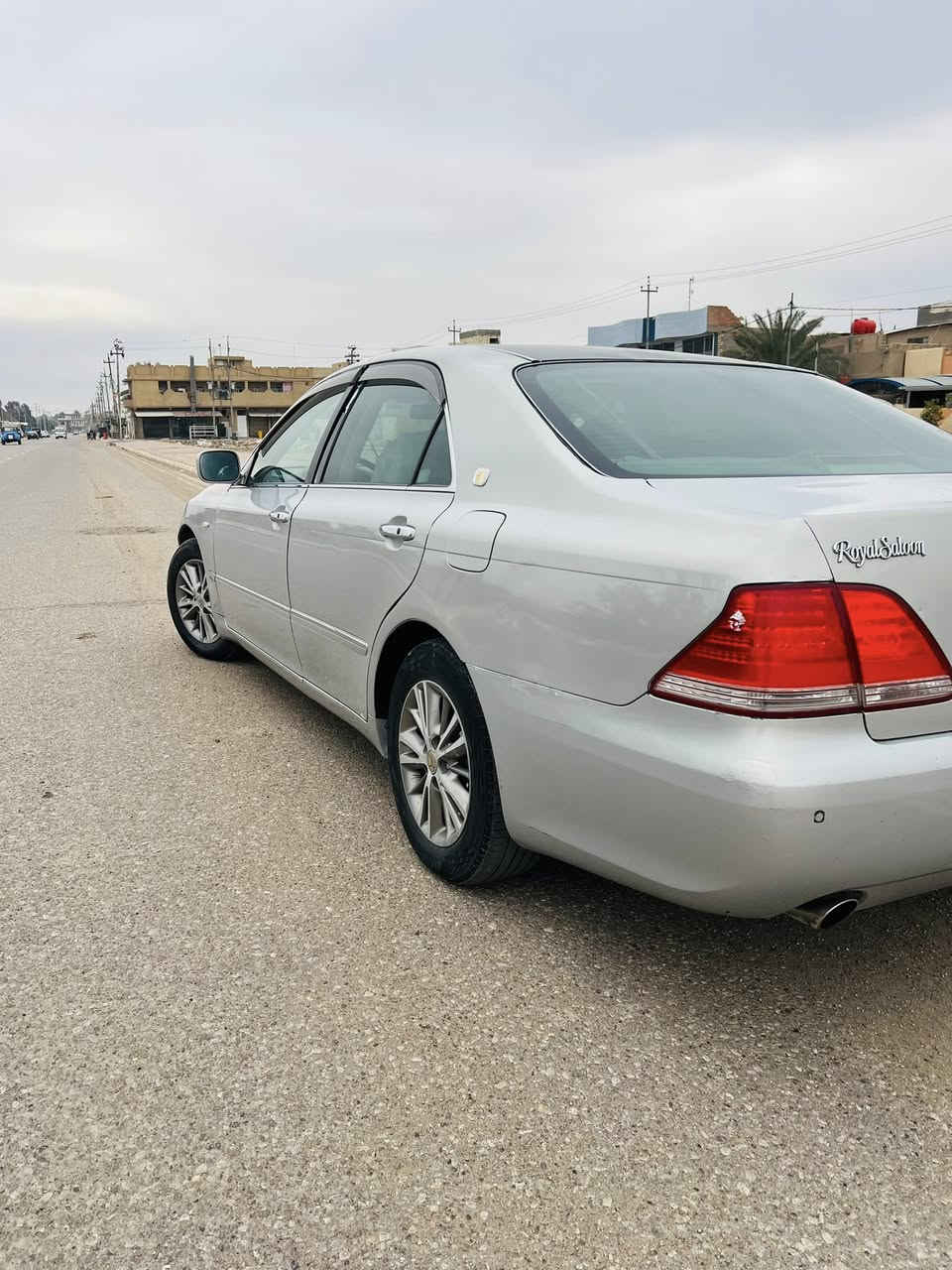 السلام عليكم ٢٠٠٧ فول عده الفتحه ٣دكم ثلاجه كصه جنطه متومه طبق الصل محرك كير صدر كفاله السعر ٤٠العنوان اطراف بغداد رقم التلفون ***********
