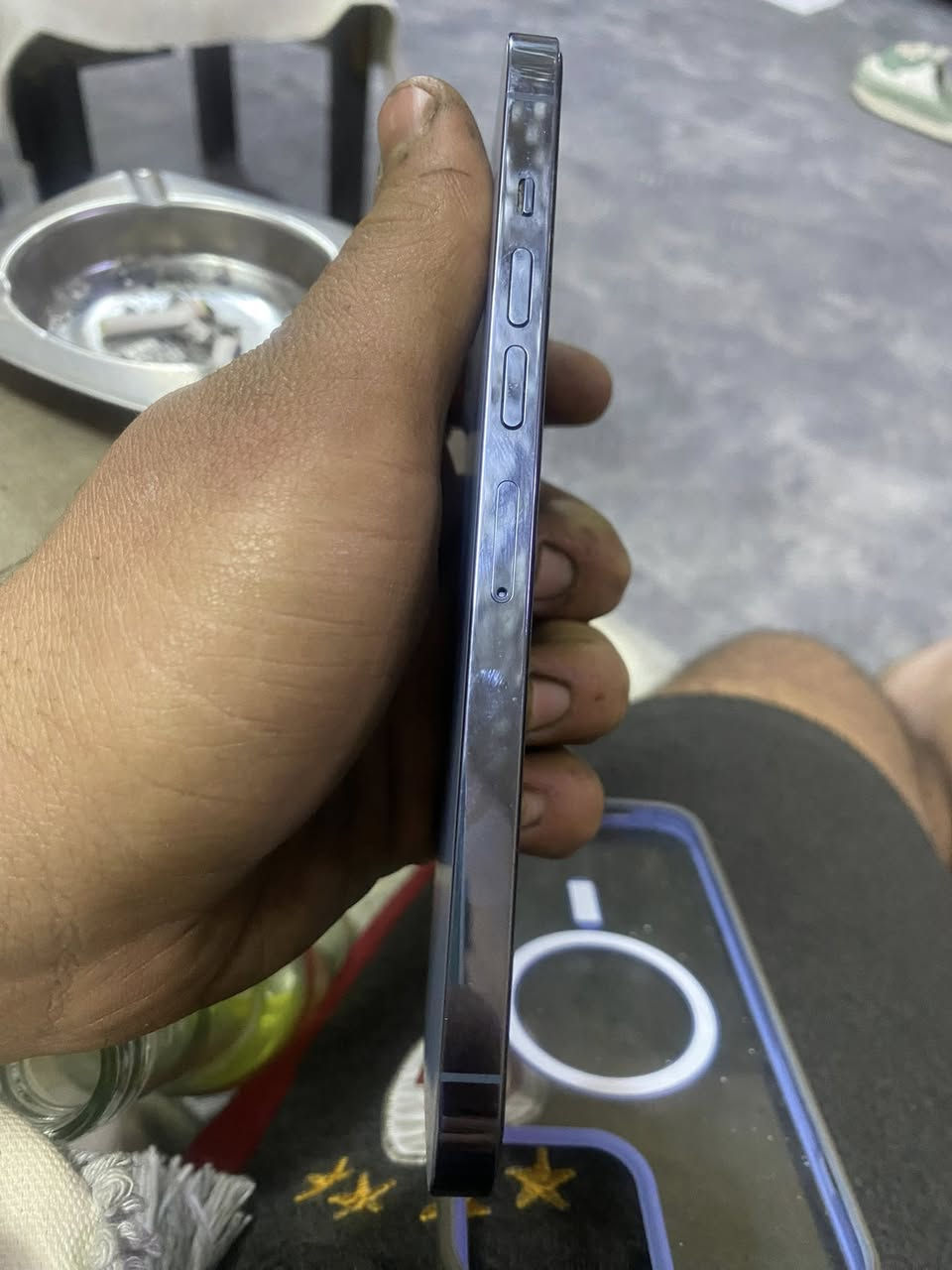 سلام عليكم 13 pro max بطاريه ٨٧ ذاكره ٢٥٦ مكفول كفاله عامه ما مفتوح لون بحري  سعره ٦٧٥ بي مجال قليل مكاني شعب رقمي ***********
