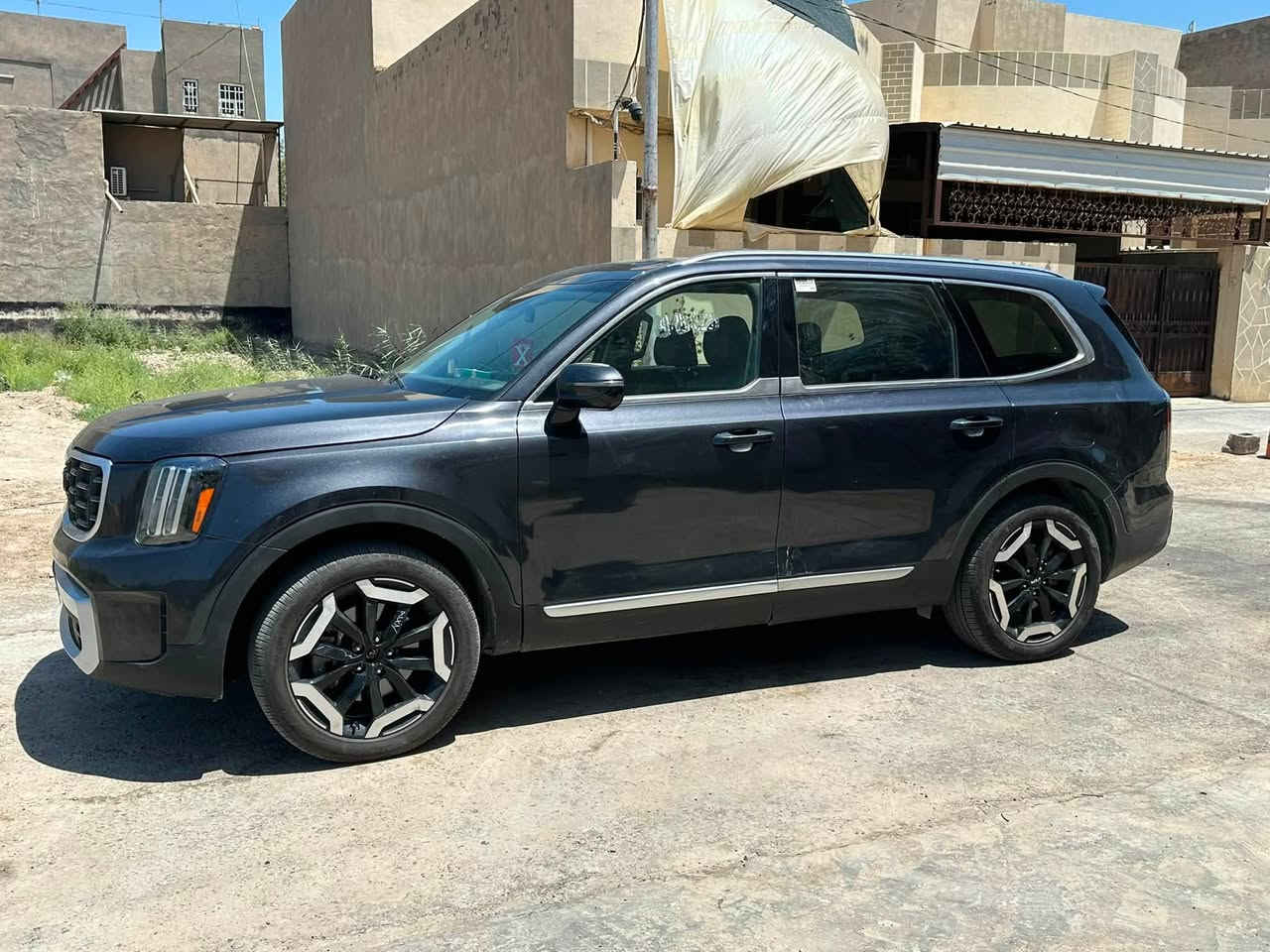 للبيع كيا تلورايد موديل 25 مواصفات EX فول دخول جديد على كتاب شهداء شتريد ضمان موجود بصفي صاحب الكتاب وشتريد اني حاضر حادث السياره كدامك موجود صبغ بنيد وجاملغ وباب فقط لغد بي تصليح ودواخل باب شاصي مكفول شخط مابي ماشيه 22 الف السعر 240 وبيها مجال مكاني اللطيفيه ***********
