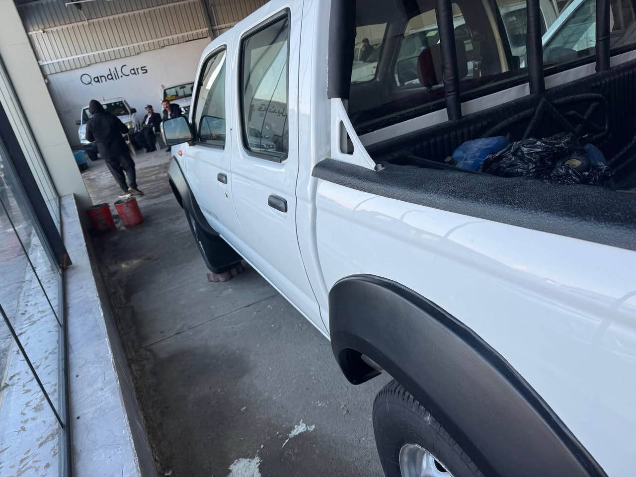 نيسان پيكاب موديل ٢٠٠٧ لؤك تةنها ١٧٠ هةزار رويشتووة
سةنةوى تاكو ٢٠٢٩ تازةية بةناوى خومة 
مةكينةى نةكراوةتةوة تةنها سةرقةپاغى هةلگيراوة
سةيارةكة زور خاوينة تةنها هةردولا بؤدى بوياغ كراوة لةسةر ساغى
هةموو گيانى لةسةر بيلاديية هيچ مةسرةفى نية بةشةرت 

شوين چوارقورنة       نرخى ١٤٤$ و كةميك مةجال 
***********     ***********
***********     *********** رانية, السليمانية
