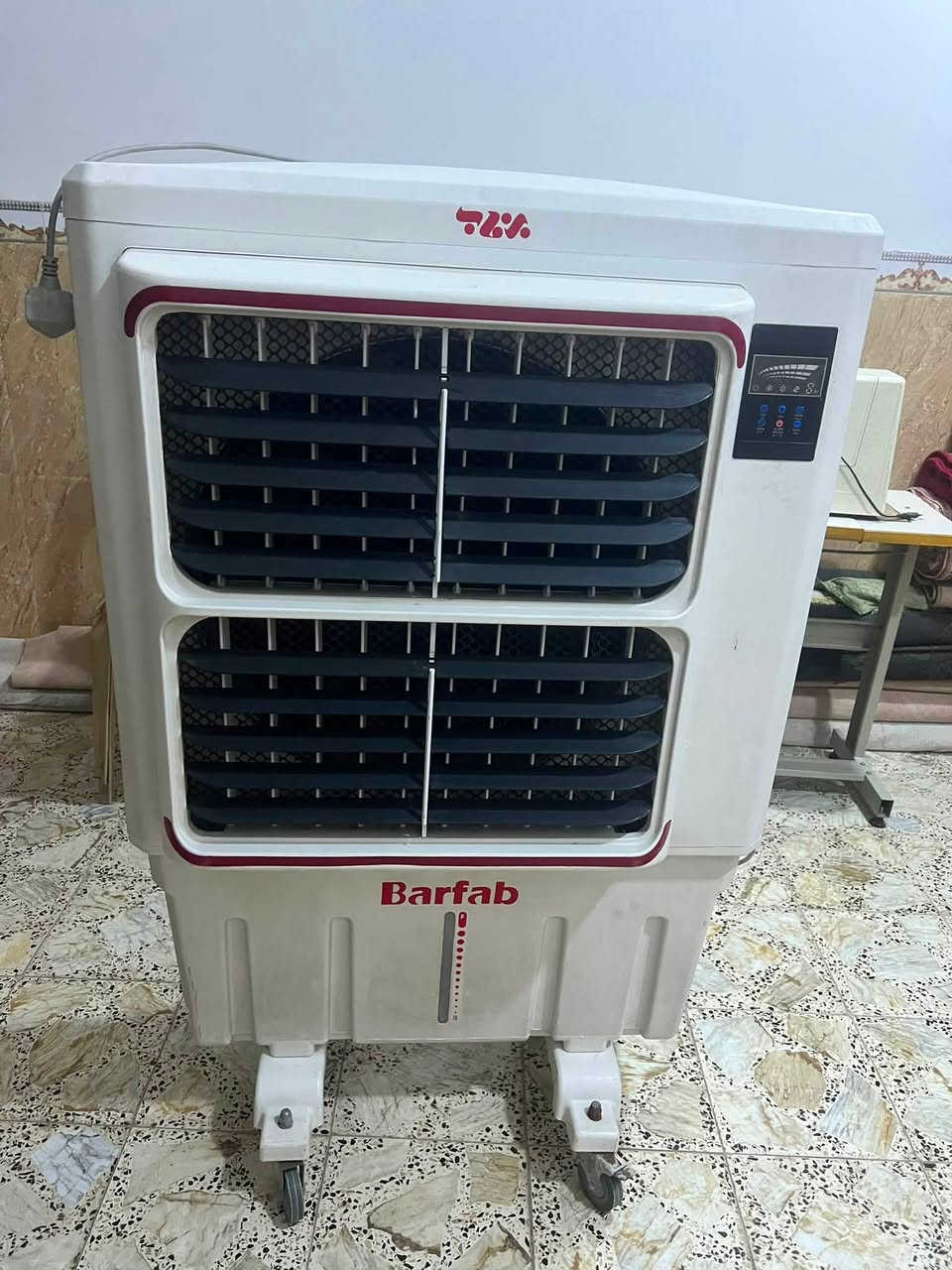 مبرده لبيع استخدام قليل مابيه اي شي السعر عل خاص أو هذه رقمي ***********
