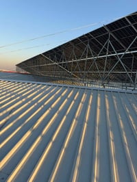 طاقة شمسية • ضمان ١٥ سنة • مقاولين ومكاتب