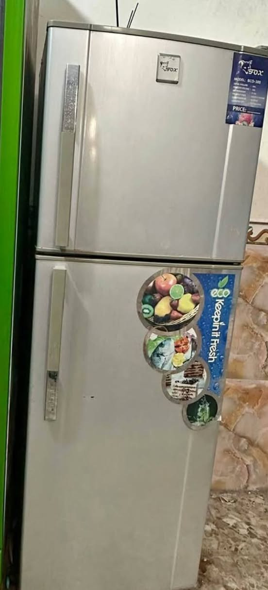 ***********ثلاجه تجميد فول سعره 50 قفل حجم كبير اتصال عل رقم فقط
