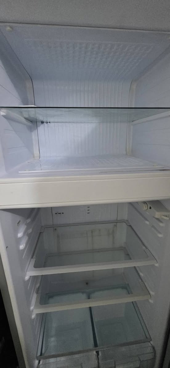 غساله اوتماتيك وثلاجه اللبيع الاستفسار الاتصال على الرقم ***********
