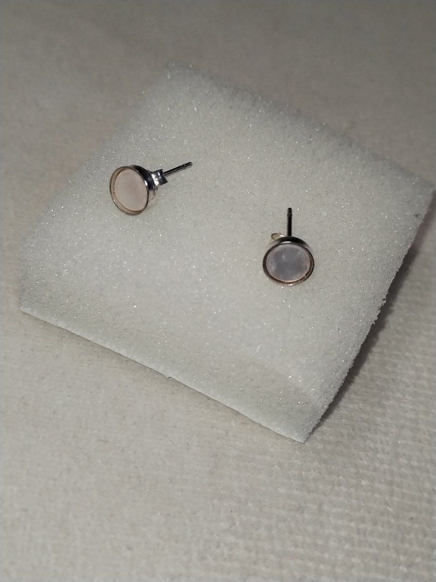 تراجي فضه عيار 925يوجد توصيل


**إذا كنت صاحب هذا الإعلان وتريد حذفه لأي سبب، رجاءا أرسل رسالة إلى الدعم الفني**