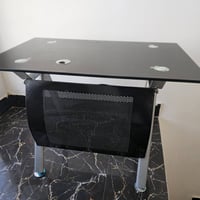 ميز مكتبي جام  قياس 100×60 سم ارتفاع 75 سم  ماخذه 160 رايده 75 نهايته ...