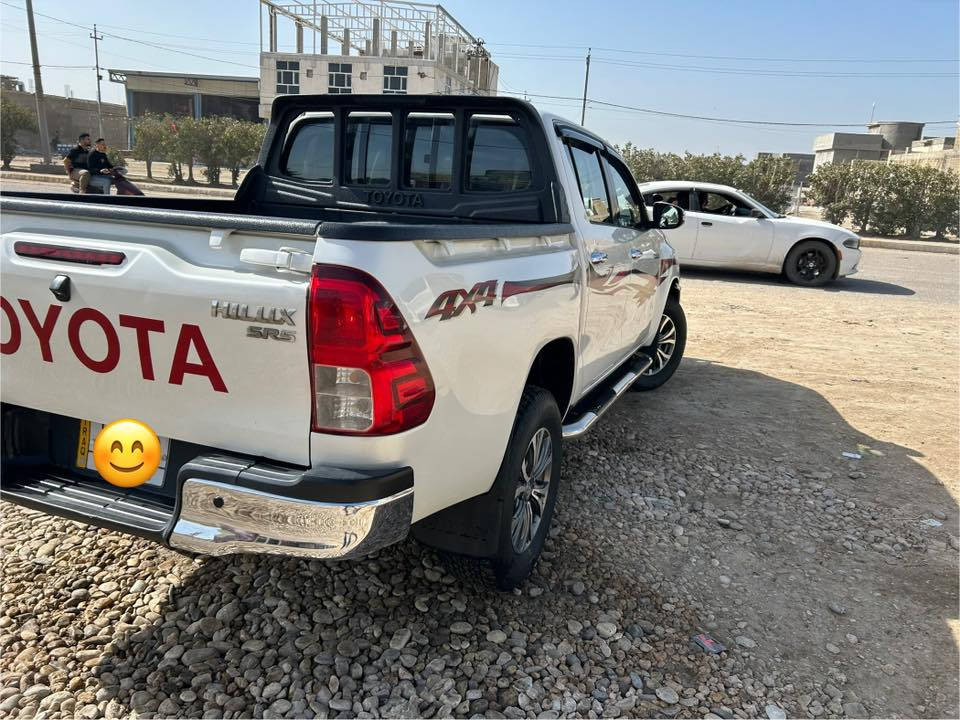 السلام عليكم
للبيع فقط تويوتا هايلوكس 4×4 سعودي ٢٠١٧ ام الدعاء
السياره رقم واسط
المواصفات: 
بصمه باب عدد ٢
قطعتين تبريد 
تحكم ستيرن 
السياره اربعه سلندر 2700 
نظامين سرعه 1_ECO &PWR  
سنوية لل2028
مكان السيارة بابل الحمزة الغربي
**ملاحظة**
مكفولة من الحادث والصبغ والضربة
السياره بيها بنيد مبدل 
بيه تكحيل قليل جدا حسب ماموضح بالسونار
السعر ٢٥٥ 
للإستفسار الاتصال على الرقم 
***********
