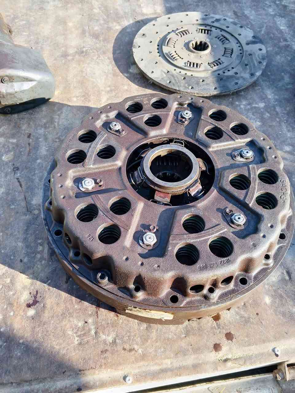 بسم الله الرحمن الرحيم
دبل كلج الماني 
عينه وصينيه  جدد 
مامشتغل باالعراق 
للاستفسار ***********
