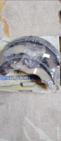 عندي هاي غراض شيري اي وان  للبيع ليريدهن بسعر مناسب جدا  رقم موبايل 07...