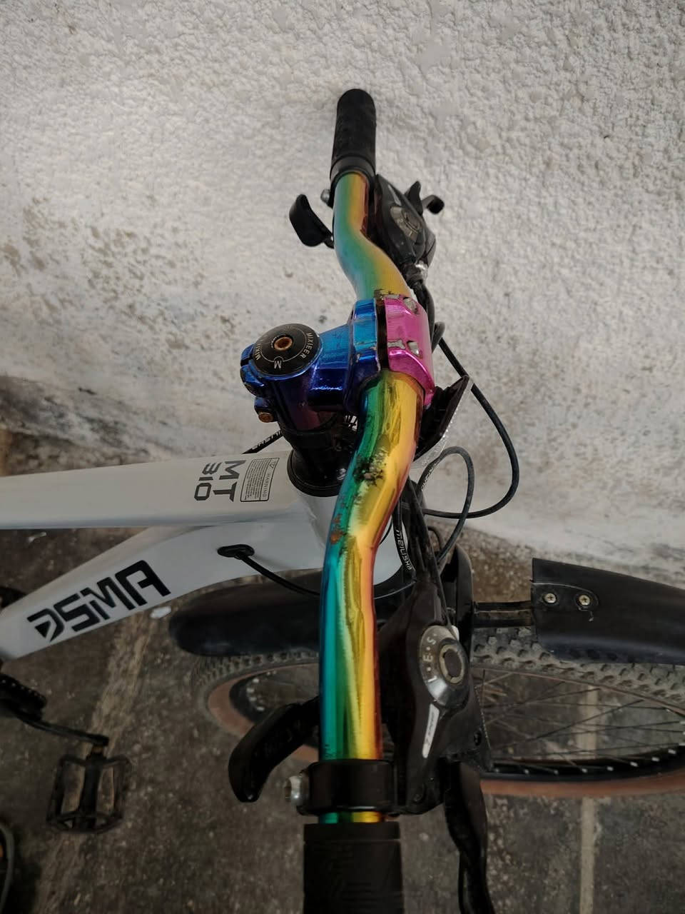 بايسكل للبيع مستعجل مكلف بل نشر العنوان الكريميه السعر خاص عله هاذه الحساب
Hss ON 👈


**إذا كنت صاحب هذا الإعلان وتريد حذفه لأي سبب، رجاءا أرسل رسالة إلى الدعم الفني**