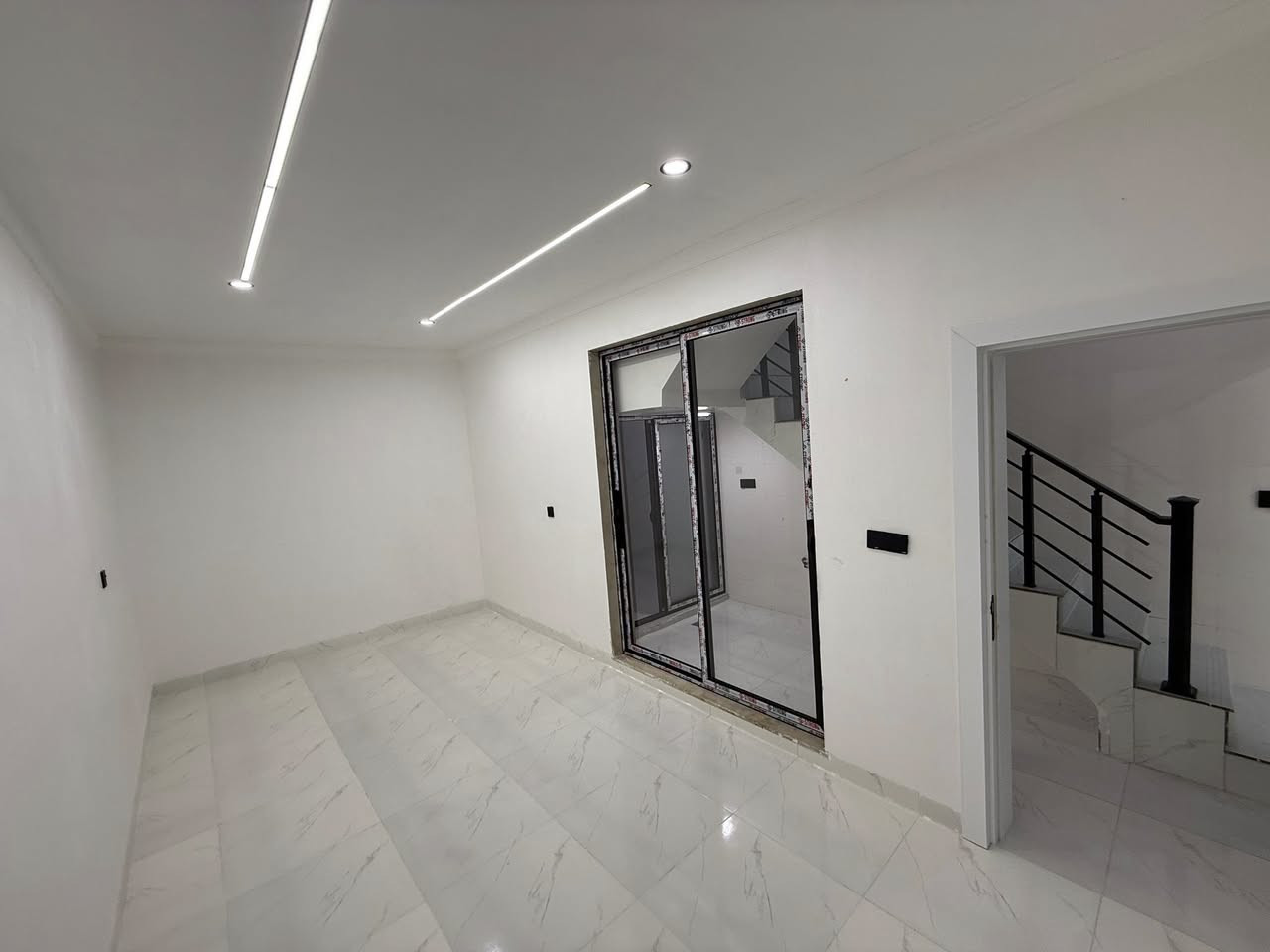 سند طابو يتسجل بإسم اي عراقي
دوو خانویی نوێ بۆ فرۆشتن🏠
بەرووبەری:100م+100م
کۆلانی 10م - بەرامبەر دیوار بەرامبەر مال نیە 
📍ناونیشان:هەولێر زانکۆ ٩٩ 
100م  - پێکهاتوە لە: 
3 نۆم+هۆل +مطبخ سارد و گەرم
زەمانی هەموو شتیکی لەگەلە
بۆ زانیاری زیاتر پەیوەندیمان پێوەبکەن☎️
***********📞
***********📞
------------------------------------------
بیتین جدید للبیع🏠
📍مساحە:100م +100م
شارع 10م -مقابل جدران 
مکان:اربیل -حي زانکۆ ٩٩ 
100م يتكون :3 نۆم+هۆل+مطبخ حار و بارد
- للاستفسار والاتصال: 
ظمان ماء و كهربا ١٠٠٪؜
***********📞
***********📞
