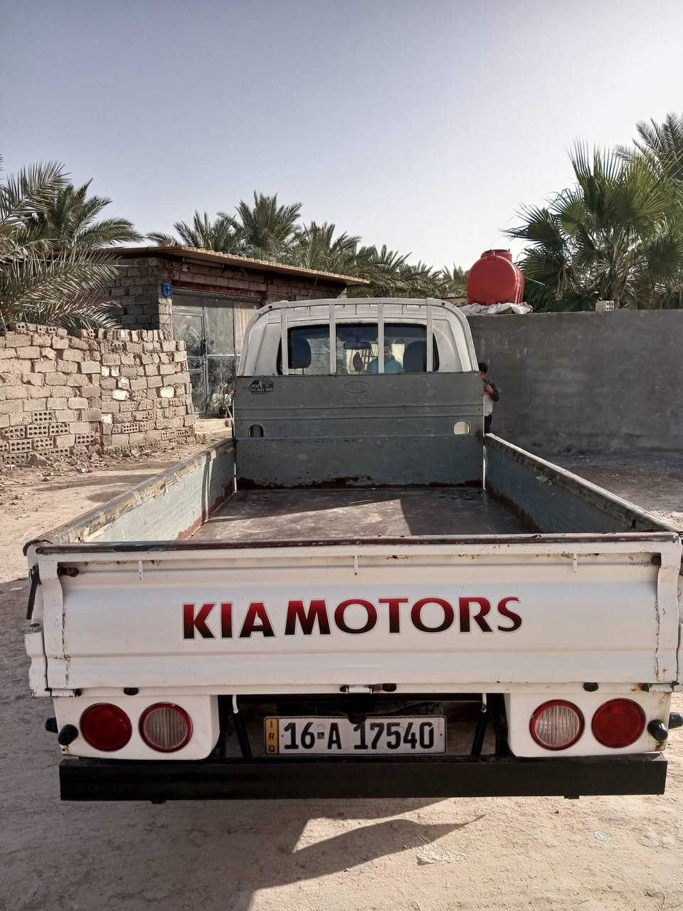 السلا عليكم
كيا حمل 
المكينه 2700مكفوله
الموديل 2015
الرقم قادسيه دولي 
التبريد +التدفئه جاهز 
المكان بابل الحله 
 باقي التفاصيل لاتصال على الارقام التاليه 
***********
***********
