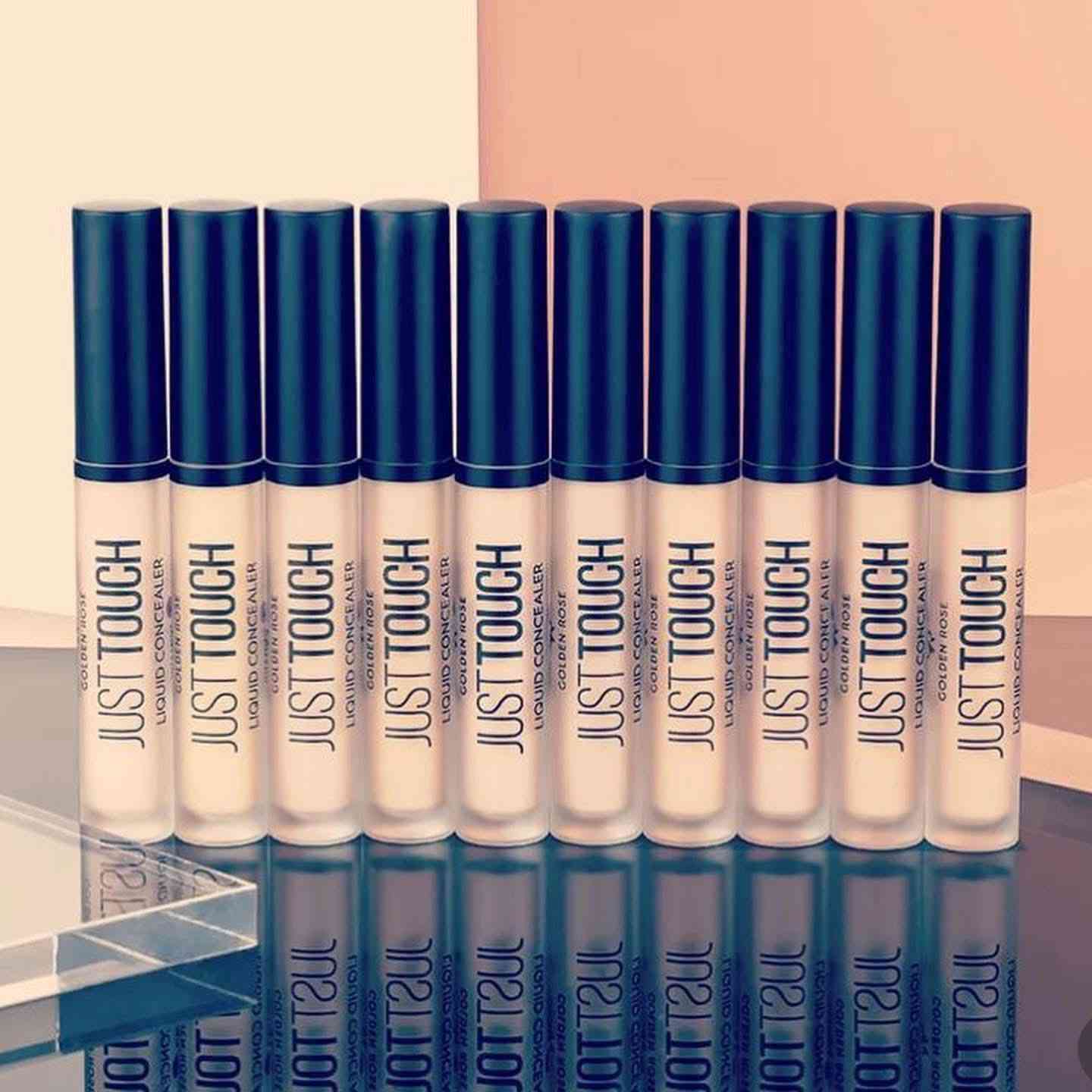 هذا كونسيلر سائل جست تاتش من جولدن روز. 
يوفر تغطية متوسطة وطويلة الأمد.
يصحح ويخفي الهالات السوداء تحت العينين والعيوب الأخرى.
يحتوي على النياسيناميد (فيتامين ب3) وفيتامين هـ لترطيب البشرة وحمايتها.
يمنح لمسة نهائية طبيعية ومشرقة.

متوفر الان لدى سامي للعطور ومواد التجميل 
____________________________

العنوان:🔻العراق الموصل حي الكرامة🔻

‏‎يوجد لدينا توصيل لكافة أنحاء العراق🚚

‏‎للطلب او الاستفسار (واتساب ) 👇

❇️☎️0️⃣7️⃣7️⃣0️⃣7️⃣4️⃣4️⃣9️⃣2️⃣5️⃣8️⃣

☎️0️⃣7️⃣5️⃣0️⃣3️⃣3️⃣2️⃣5️⃣9️⃣8️⃣8️⃣

او مراسلتنا على بريد الصفحة الان📥

‏‎🔱 تسعدنا زيارتكم 🔱

‏‎سامي للعطور ومواد التجميل 😘
وجهتكم الاولى لعالم العطور والتجميل❤️
الحجز مفتوح والاستلام خلال يومين فقط↪️

عنوان الكوزمتك على خرائط كوكل👇📍🗺️

https://maps.app.goo.gl/jk3FJXKeUUixF3oT8

 رابط الإنستغرام 👇

https://www.instagram.com/sami_perfumes0

رابط التيك توك 👇

https://www.tiktok.com/@samiperfumesandcosmetics
