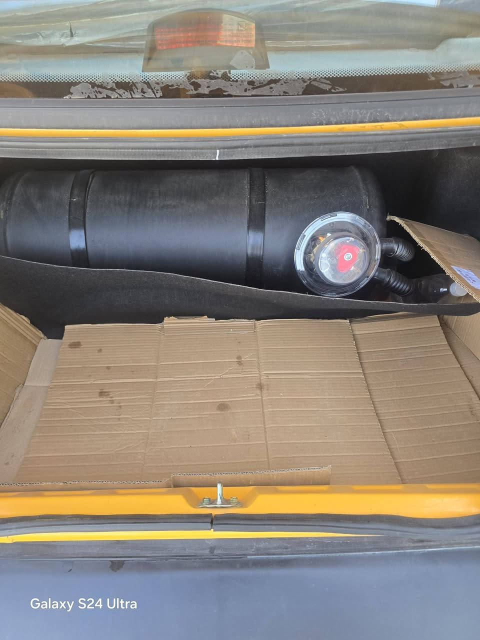 السلام عليكم سايبا ٢٠٢٥ ماشية٦الف غاز بانزين مكفولة السيارة وجديدة استلام شهر١٢ السعر٨١ وبيها مجال المكان الشعب ***********
