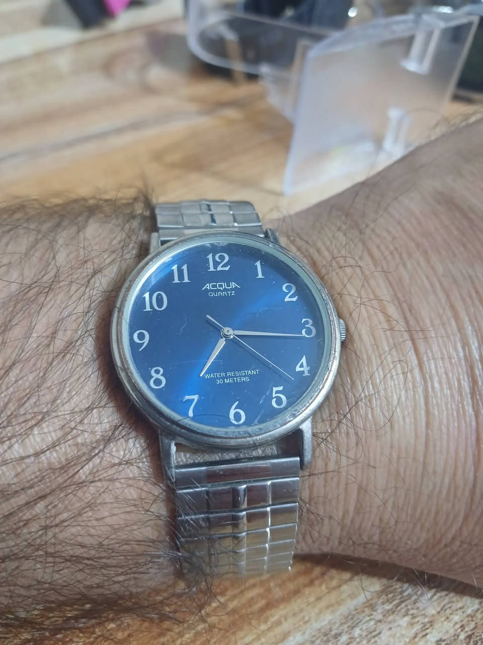 ساعه قديمه ثمانينات كلاسيكية تكمه ونادره شغاله ضد الماء قيم ثم البيع


**إذا كنت صاحب هذا الإعلان وتريد حذفه لأي سبب، رجاءا أرسل رسالة إلى الدعم الفني**