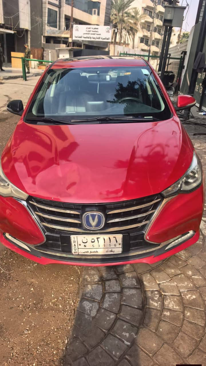 شانجان ايل سفن موديل ٢٠٢٢ سياره مصبوغه احزام جماليه محرك وكير لوك ماشيه ١٠٥ سعره ٩ملاين قفل سعر نهائي نهائي وفقط بس بيع مكان السياره الكراده جادريه ملاحظة سياره نقصه بس تصليح بنيد فقط التراي مالته زيرو تخم تاير جديد صدر جديد ***********
