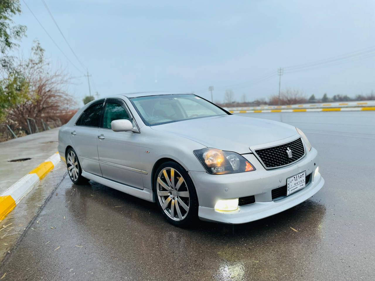 تویتا کراون سپۆرت بڕاوە
قەپات مواسەفات 
گێرومەکینە گەورە 182
ماشەڵا نمونەیە لەجوانی 
سیعری 52گەڵا کەمێ مەجال 
سەیارەکە بێ بۆیاخە 
شوێن هەڵەبجەی شەهید 

***********مشتەریت تەلەفون بکە حلبجة, السليمانية
