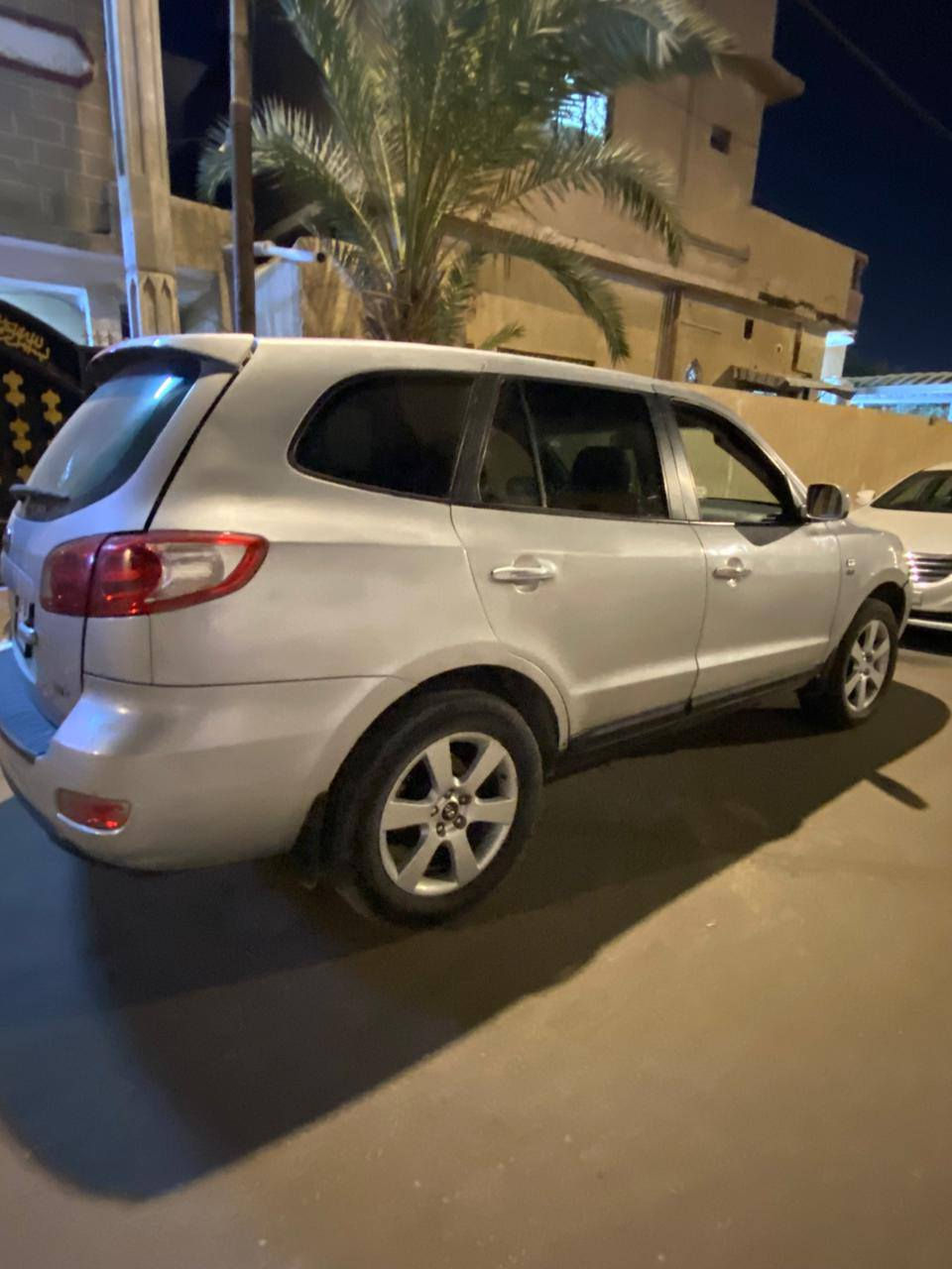 سلام عليكم من رخصه مدير الكروب سنتافيه كصه جنطه متوم شمالي جاهزه من كلشي حداديه تبريد تدفئه فول مواصفات عده الفتحه تحكمات ستيرن هيتركشنات حصه كاز بكل ممحافضات مكينه وكير كفاله سعر 44وبيها مجال عنوان بصره قضاء المدينه اتصال***********
