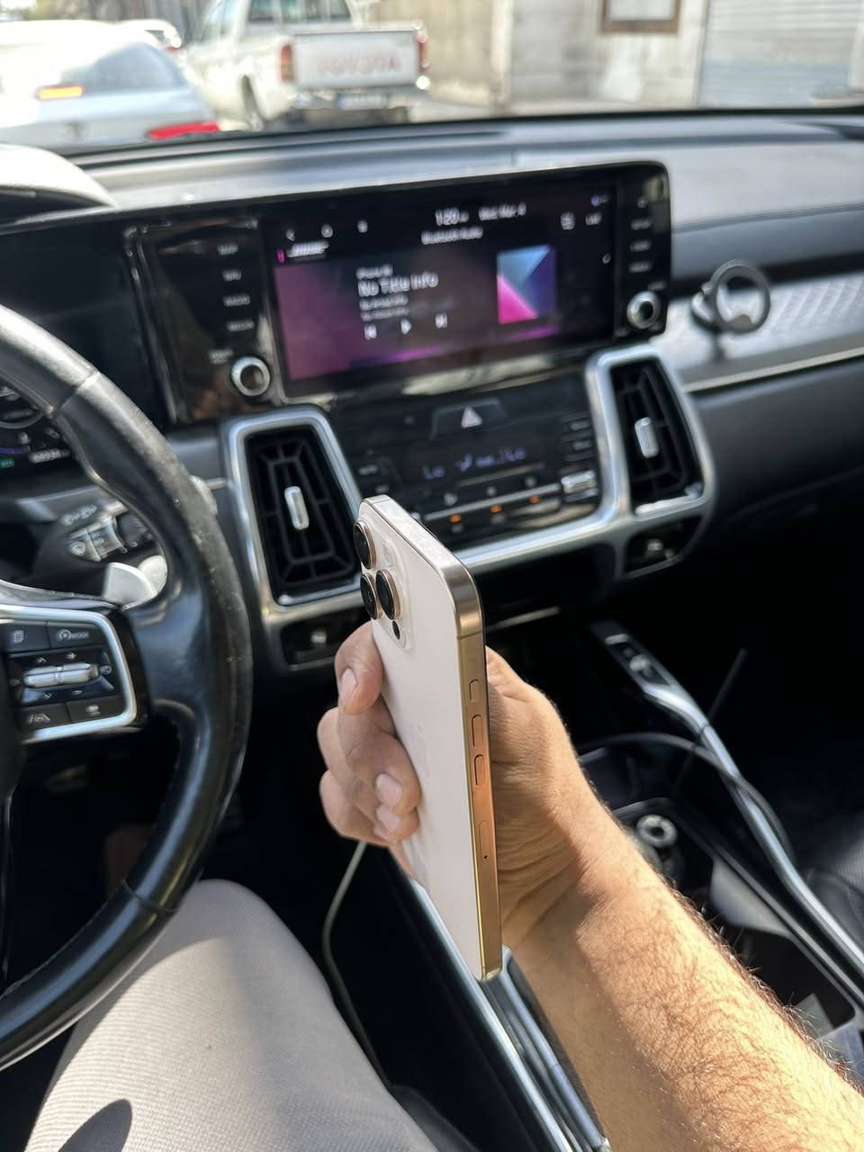 السلام عليكم 16 برو ماكس
الجهاز بعده بل ضمان وبطاريه 100‎%‎
بي فقط السماعه وشه محلقاته موجوده
مكاني بغداد ***********
رابده مليون و100 بي مجال بسيط
