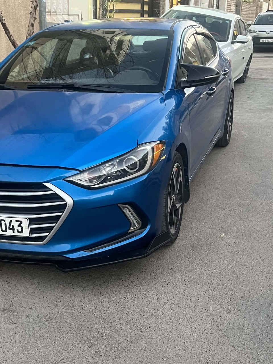 إلنترا سبورت ٢٠١٧
* جير أوتوماتيك
* وارد كندا
* سحب قوي وأداء ممتاز
* تيربو مبدل جديد
* تبريد ومكيف شغال 100%
* سيارة رياضية ومريحة بنفس الوقت
* تايرات بحالة جيدة
* السيارة نظيفة والاستعمال شخصي
* لا تحتاج أي مصروف

المواصفات:

* شاشة
* كاميرا خلفية
* بصمة تشغيل
* فتحة سقف (إذا موجودة)
* مثبت سرعة
* حساسات
* جنوط رياضية
 السعر 110 
سياره بسمي مشروع وطني


**إذا كنت صاحب هذا الإعلان وتريد حذفه لأي سبب، رجاءا أرسل رسالة إلى الدعم الفني**