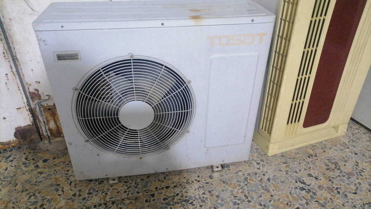 سبلت توسوت ٣ طن نضيف شرط الفحص للبيع سعره ٥٥٠ اتصال هاتفي ***********
