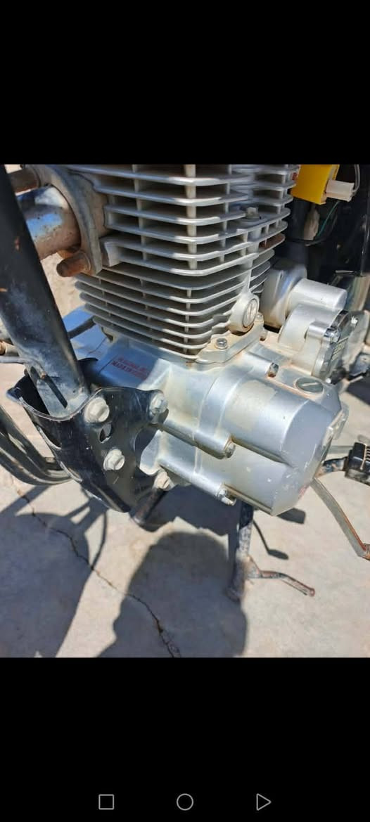 السلام عليكم موطور للبيع سافين موديل 21 بعدو وضع شركه السعر ول الاستفسار خاص او عل رقم الهاتف ***********
