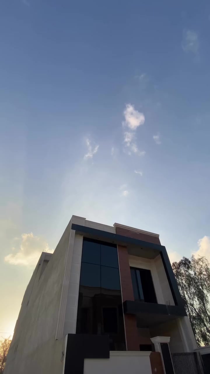 مساء الخير🌙✨ 
دار للبيع حي العربي خلف مطعم بيست جكن 
المساحه 125 متر واجهه 7 متر 
بناء حديث زيرووو استلام فوري🔥 
طابقين بناء كلش مرتب ❤️
لمعرفة السعر والتفاصيل  انضم الى قناة التيليجرام 

https://t.me/+Lf9GPl03fMs3YWM6

للاستفسار والتواصل 
مكتب تَرف للاستثمار العقاري 
موقع المكتب: حي العربي قرب جامع الذاكرين
للاتصال  📞
***********م.محمد
*********** ابو يمان
