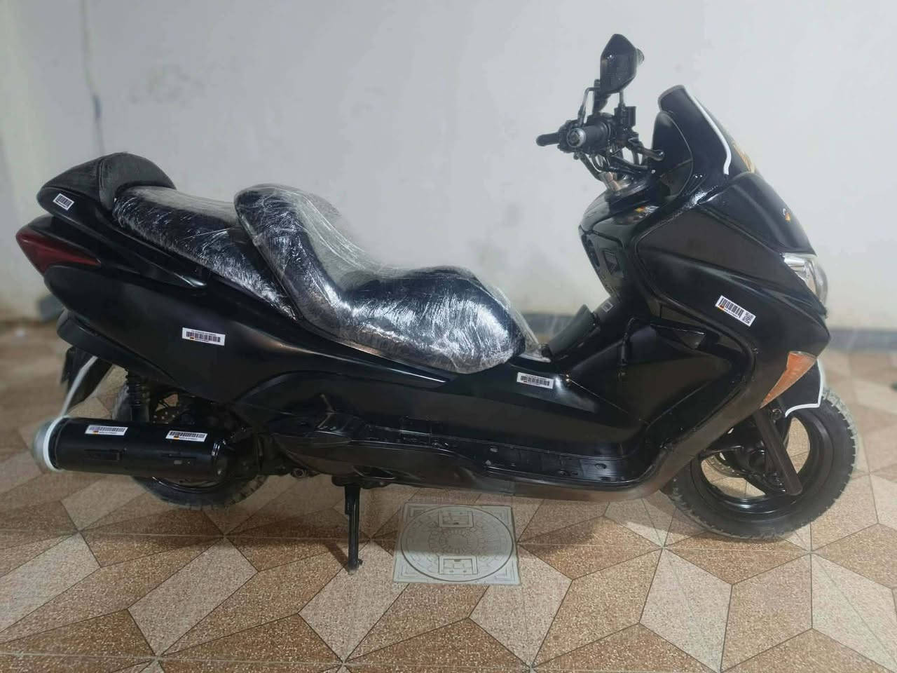 سلام عليكم ورحمه الله وبركاته فورزه8/0للبيع سعرها 500وبيها مجال بسيط  مو شراي لتعبني ***********هذا رقمي الي حاب يتواصل وياي
