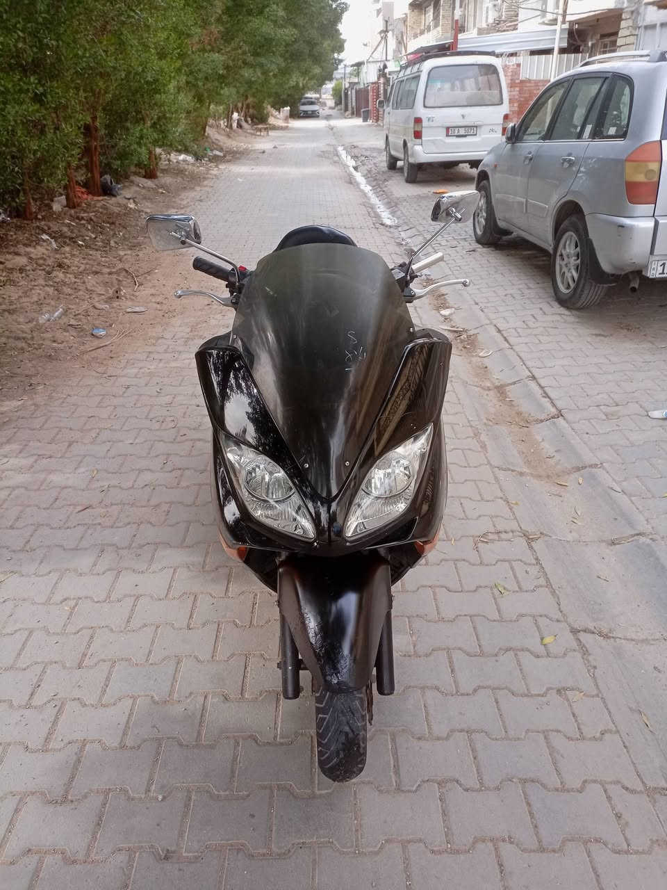 السلام عليكم للبيع دراجه فورزه 08 عميه الدراجه مكنيه ناعمه شلعه معدل فول كفرات  بصمه+ سويج طوارئ أوراق كاملة مابيه نقص مكاني بغداد الكرخ العطيفيه السعر المطلوب 650 قفله هذه رقمي ***********
