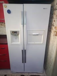 ثلاجه للبيع 28 قدم مع ضمان شهر سعر 350 للتواصل 07517122334