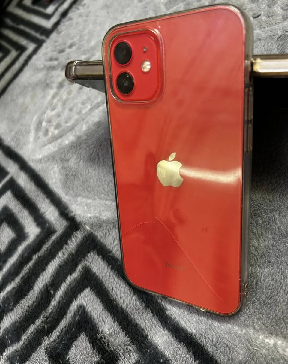 ايفون 12 عادي للبيع جهاز غني عن التعريف نضيف كله بلادي🔥
……………………………………..……………………………….. …………………………………….………………………………..
                          (موصفات👇)
1-ذاكره64
2- بطاريه 85
3-ببجي 60فريم
4-فيز إيدي شغال
5-فقط سيم ميشتغل
 …………………………………..……………………………….. …………………………………….………………………………..

جهاز كله بلادي شرط الحاسبه اي عيب مابي سعر نار 170الف او بي مجال للشرايه تواصل خاص او وتساب فقط (***********)• تحياتي للجميع🔥🖤
