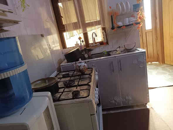 سلام عليكم غراض بيت لبيع كلشي وسعره؟
