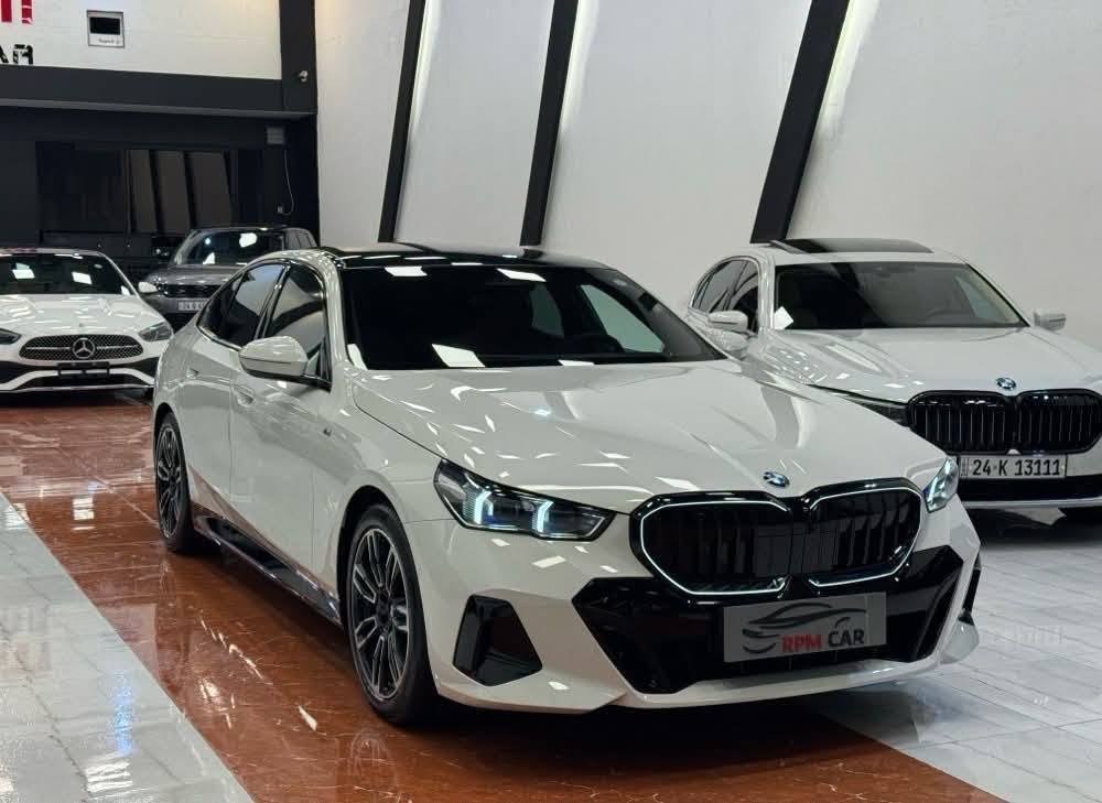 🚘 BMW 520i M-PACKAGE 2024 ✨ 
🔥 Engine: V4 2.0L Turbo
🔹 ژمارە هەولێر 
🔹 55 هەزار کم روشتووە
🔹 Clean Title 💎 // بێ بویاغ
🔹 دەعامی بۆ دەعامی بە شەرت 💯
🔹 وارد خەلیجی وەکالە العروش

⭐ Full Options

داخل احمر بلادي ❤️ 
✅ 360° Camera
✅ حەساس
✅ رادار
✅ شەغال
✅ داتاشۆ
✅ سلاید (Sunroof)
✅ HARMAN KARDON Sound System 🎵

💰 نرخ: 525 وەرقە و مجال 

📍 شوێن: هەولێر

📞 ***********
📞 ***********

━━━━━━━━━━━━━━━━━━

🚘 BMW 520i M-PACKAGE 2024 ✨
🔥 Engine: V4 2.0L Turbo
🔹 رقم اربیل جاهز 
🔹 ماشي 55 ألف کم 
🔹 Clean Title 💎 // بدون صبغ
🔹 دعامي بدعامي شرط 💯
🔹 وارد خلیجي وکالە العروش

⭐ Full Options

داخل احمر بیلادي ❤️
✅ كاميرا 360°
✅ حساسات
✅ رادار
✅ شغال
✅ داتاشو
✅ فتحة سقف (سلاید)
✅ نظام صوتي HARMAN KARDON 🎵

💰 السعر: 525 ورقة بي مجال 

📍 الموقع: أربيل

📞 ***********
📞 *********** أربيل, العراق
