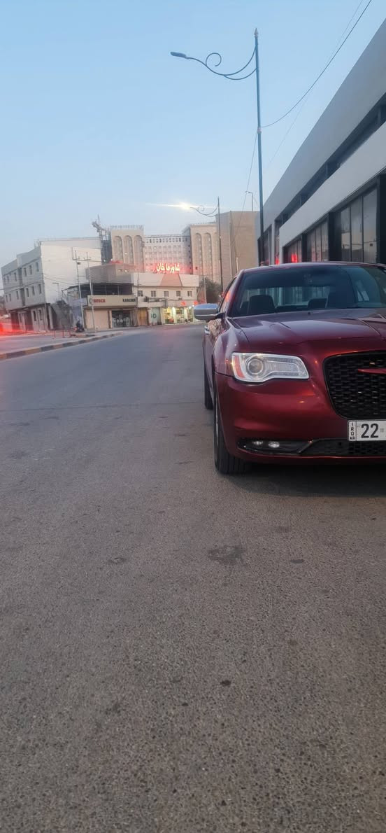 اسلام عليكم
اوبامه 
2012
كفاله من التبديل والصبغ 
بيها اربع مكانات بوارد
تمام
جاهزه من كلشي مايحتاج ايشي 

السعر 170 ورقه  مستعجل
تم تنزيل السعر لغرض الستعجال
والستفسار على الرقم
***********
