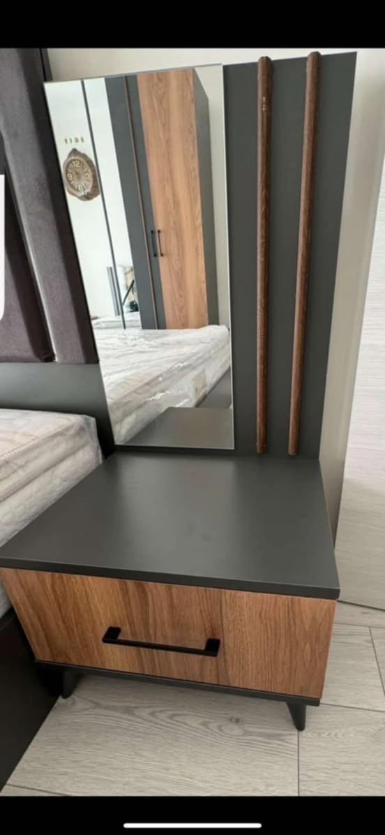 ٧ پارجەی لۆک نوئ نوێیە لەمێژ نیە کراوە هەولیر ٦٠٠ هەزارو محاملە للبیع ٧ قطعە اربیل ٦٠٠ الف


**إذا كنت صاحب هذا الإعلان وتريد حذفه لأي سبب، رجاءا أرسل رسالة إلى الدعم الفني**