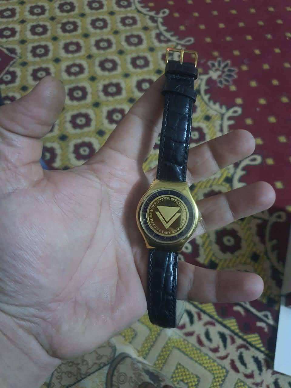 ساعة شيروز
CHAIROS
انتاج شركة
Bernhard H. Mayer
برنارد اج ماير  
المانية الصنع
طلاء ذهب 
مينة ذهب عيار ١٨ 
سير جلد طبيعي 
نضام صجمة وليس ميل 
لمتد ادشن من مجموع  4999 قطعة
تسلسلها 147
السعر 2500 $ دولار


**إذا كنت صاحب هذا الإعلان وتريد حذفه لأي سبب، رجاءا أرسل رسالة إلى الدعم الفني**