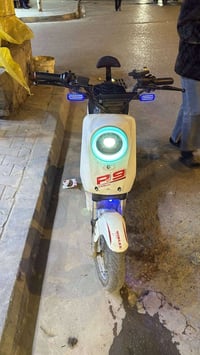 دراجة شحن  R9 للبيع جديده مابيه نقص. السعر 475 بيها مجال 07817116873