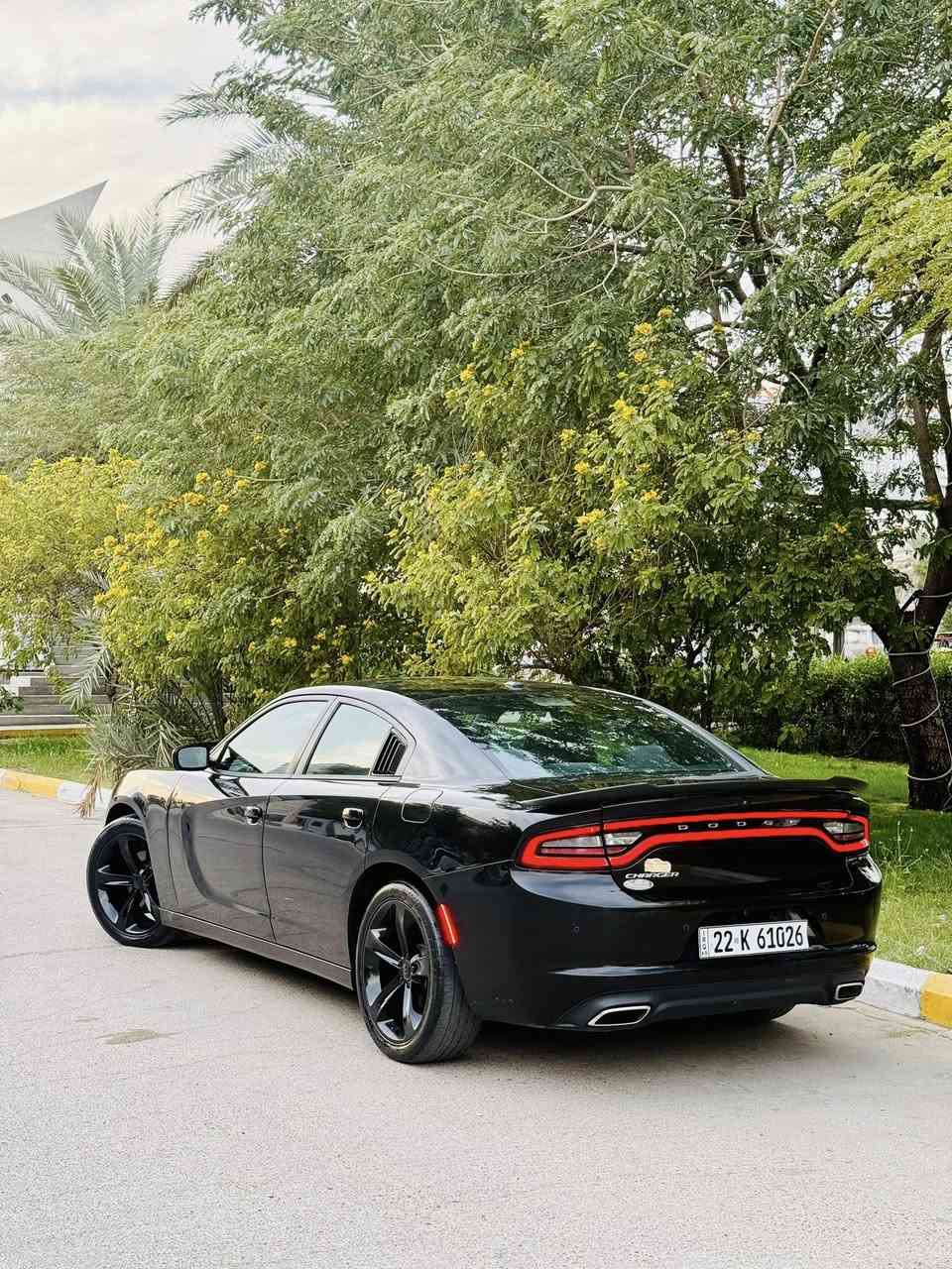 السلام عليكم
جارجر 2019 SXT  تو ويل
بدون حادث بدون صبغ 
ايرباك شواصي لغود كله سليم
رقم اربيل الجديد باسمي
داخل كاربون فايبر 
ويل 20 
كشنات كهرباء 
لايت زينون 
كير مكينه كفاله 
شاشه جبيره
السياره مرتبه وجاهزه مابيه اي نقص
————————————————— 
السعر 193 ومجال بسيط ماتعامل بالتلفون الشراي يجي ويتدلل
***********
العنوان بغداد الدوره
