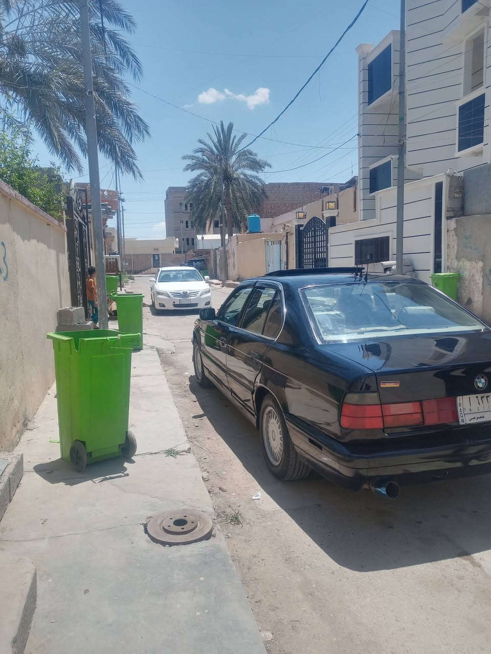 السلام عليكم بي ام موديل ٩٢ كير عادي سيارة جاهزة حجم ٥٢٥ رقم انبار تحويل ثاني يوم للبيع او مرواس السعر ٣٧  المكان هيت للإستفسار عل رقم ***********
