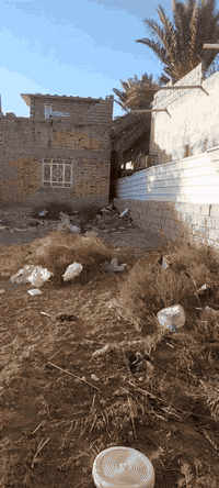 ارض للبيع الهوير الصغير مدفونه ومحدوله كامله شارعهه مقرنص عرضه سبع امتار كل الخدمات بيهه  مساحه الارض ٣٥٠ متر زراعي للاستفسار اتصل ***********
