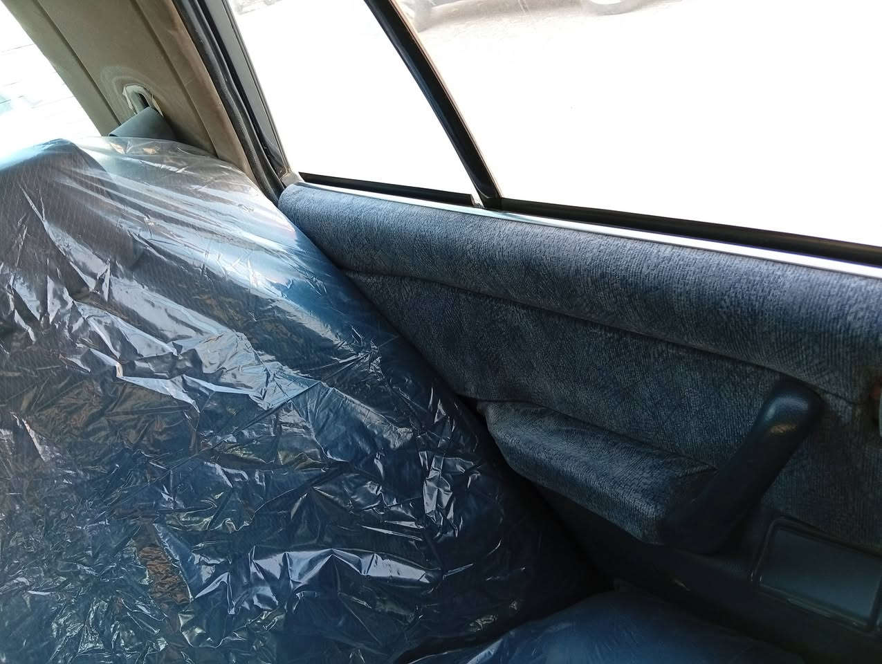 السلام عليكم سيدان مديل 91صبغ احزام مكاني نجف  سياره غراضهه كله بلادي يسرا بلادي سياره جاهزه من كلشي كيرمحرك قبل شهر شادهن ترايك وين متريدد رقم انكليزي بسمي
***********بيع اومراوس حسب القناعه
