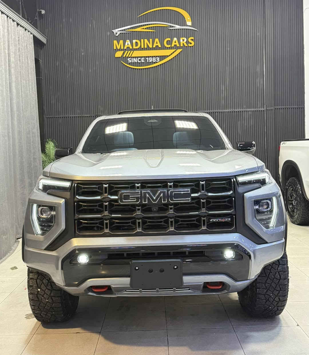 GMC Canyon
2024 AT4x
4i - 2.7T - 4x4

بسمە و شغال
شاشە گەورە
٥ کامیرە
لایت لید
بگ لایت لید
سلایت
داتاشو
کوشینات جلد و کهرابایی 
کوشینات هیتر
سوکان هیتر
گیج الکترونی
رادار
ئوتو ستوب
ویل ١٨

9.000 mile
2 قطعە صبغ
سعر 345 ورقە

معرض ( مەدینە ) اربیل شارع ١٠٠م
0750 261 2500
0772 665 1010
