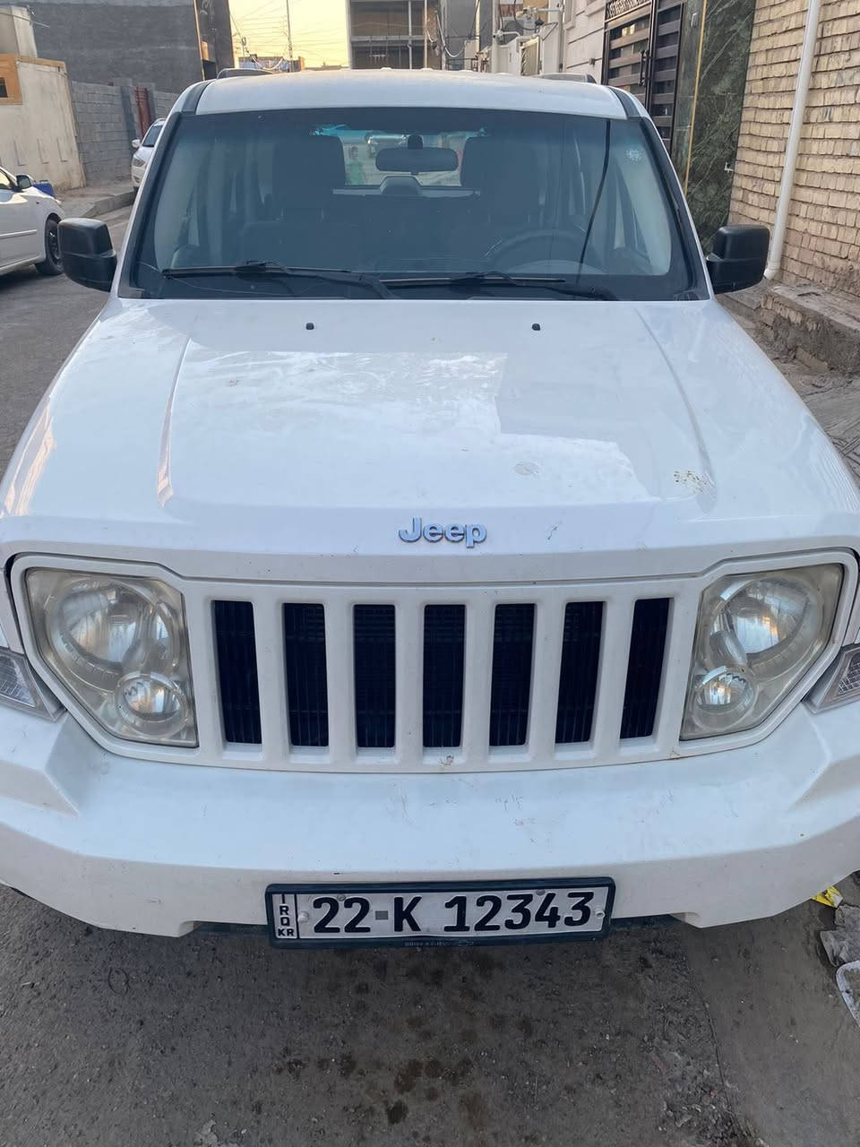 السلام عليكم.. جيب ليبرتي ٢٠٠٨ رقم أربيل الدولي تحويل ثاني يوم محرك ٣٧٠٠ المرغوب لون ابيضّ بدون ضرر مكفولة من الصبغ والضربة كما موضح بالسونار.. السعر ٩٠ ورقة ومجال بسيط للشراي .. للبيع او مراوس..مكان السيارة الأنبار الفلوجة 
للتواصل هاتف *********** بي واتساب
