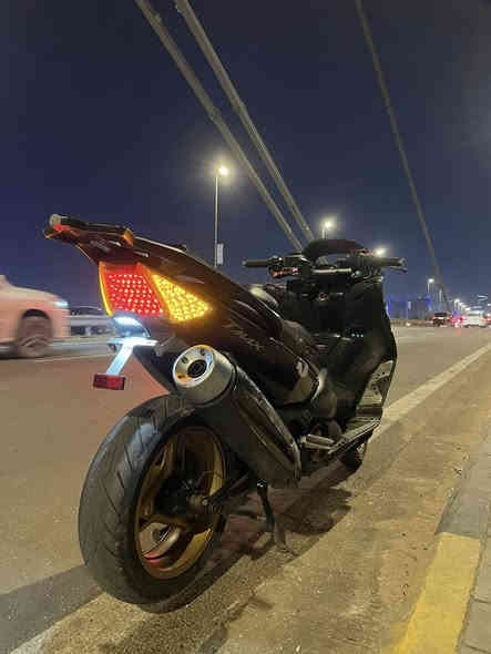 سلام عليكم تيماكس 11 مكينه مكفوله دراجه نضامABS تايرات بيرلي بكلايت سايد بريك كرزي طره مال سويج كرزيه قبق عمبار دراجه نقصها بجم مكينه مكفوله سعر28 بيها مجال قليل عنوان بغداد الرقم ‭+964 785 461 5732‬،
