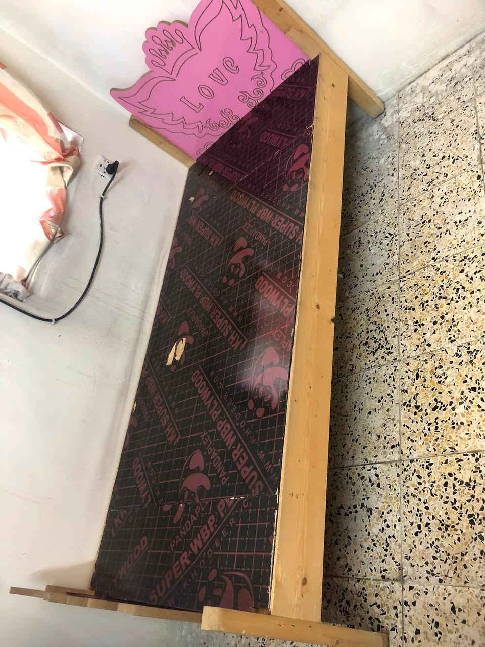 جرباية ام النفر بناتية قليل الاستخدام ومبيها كل خلل او كسر نظيفة جداً سعرها 40 المكان بغداد الشعب فقط الجدي يدخل خاص ويريد يشتري رجاءً


**إذا كنت صاحب هذا الإعلان وتريد حذفه لأي سبب، رجاءا أرسل رسالة إلى الدعم الفني**